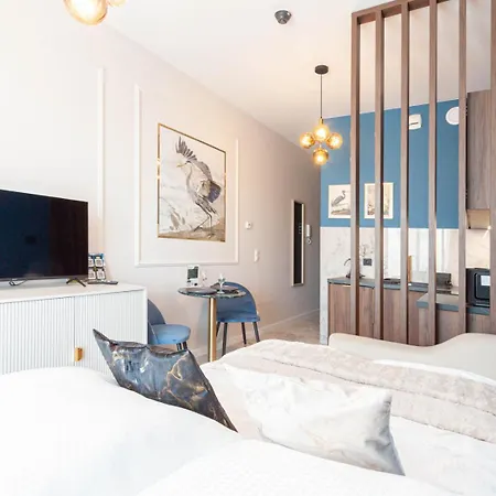 Apartly- Port View